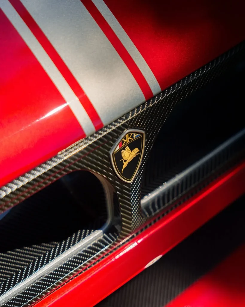 After launching two restomods, Italian automaker Kimera just unveiled its first all-new supercar, and it uses a Koenigsegg engine