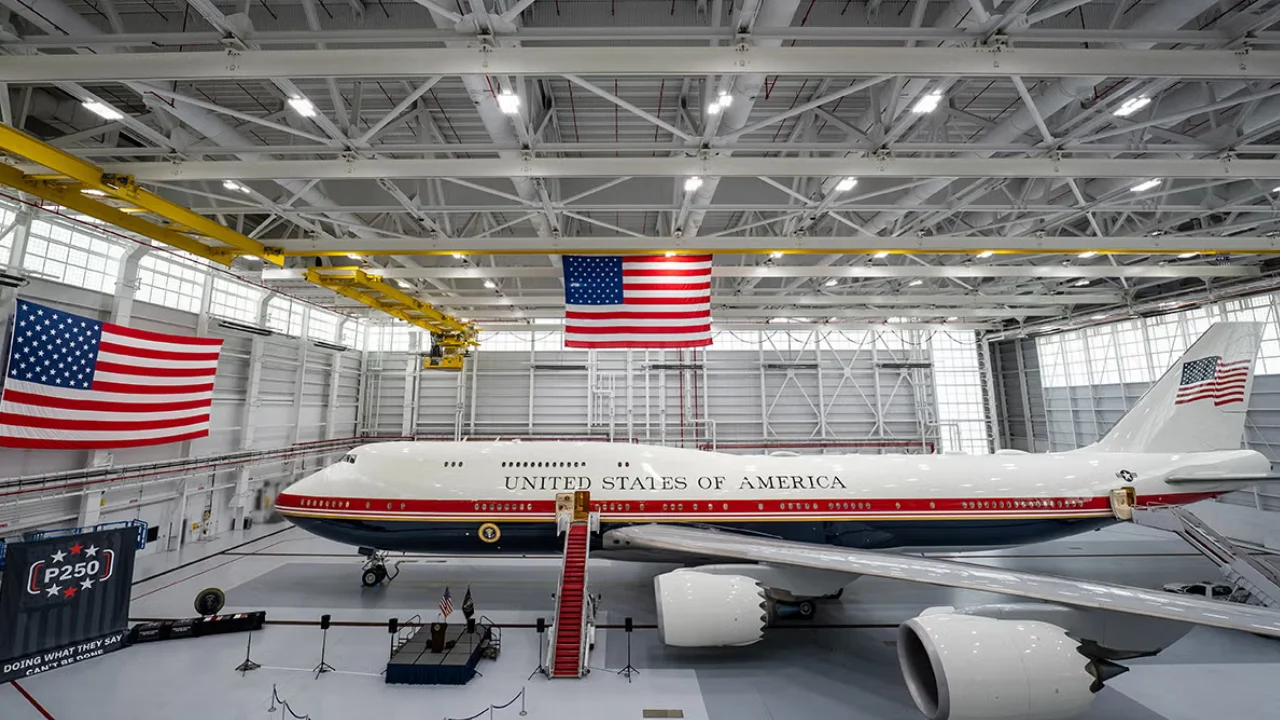 The $400M Boeing 747 gifted to the US by Qatar has been unveiled as the new Air Force One and this is what makes it different