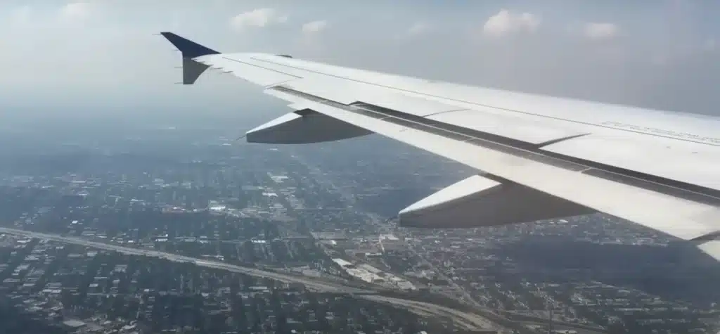 Commercial airline pilot reveals why the plane feels like it's sinking after takeoff