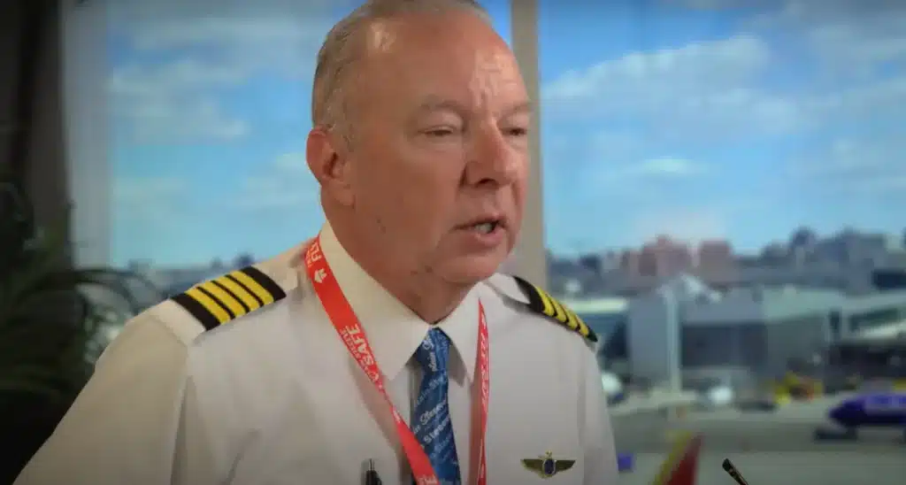 Commercial airline pilot reveals why the plane feels like it's sinking after takeoff