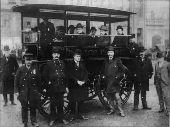 The first police squad car in America was introduced all the way back in 1899 in Ohio, and it was an electric vehicle.