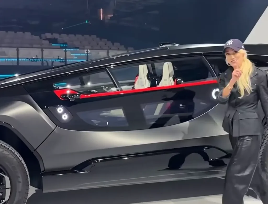 Alex Hirschi, aka Supercar Blondie, traveled to Saudi Arabia to find out more about the Ceer Exobot and the Ceer Exobot SUV, the first car designed and made in Saudi