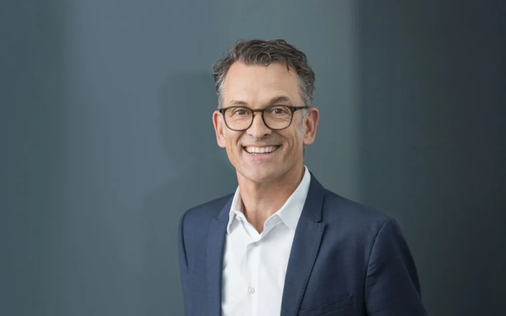 Porsche is making a renewed push for new gas engines, as part of their Winning Back China strategy, after admitting that it's being outpaced in China.