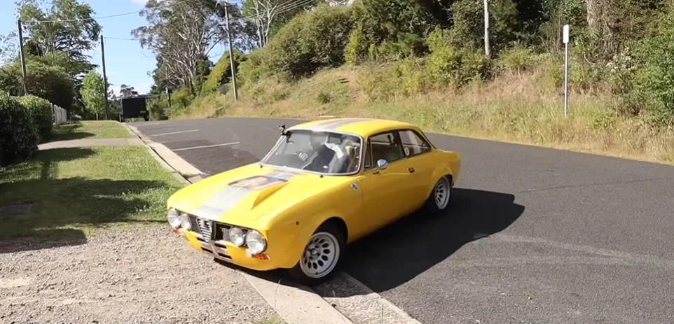 Man takes an abandoned Alfa Romeo and turns it into a Ferrari in 'dream restomod' that shows his extreme talent
