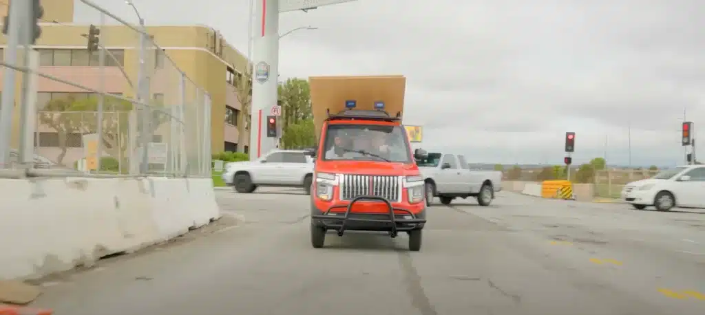 Americans unbox the cheapest Chinese truck on Alibaba and shocked at what they find