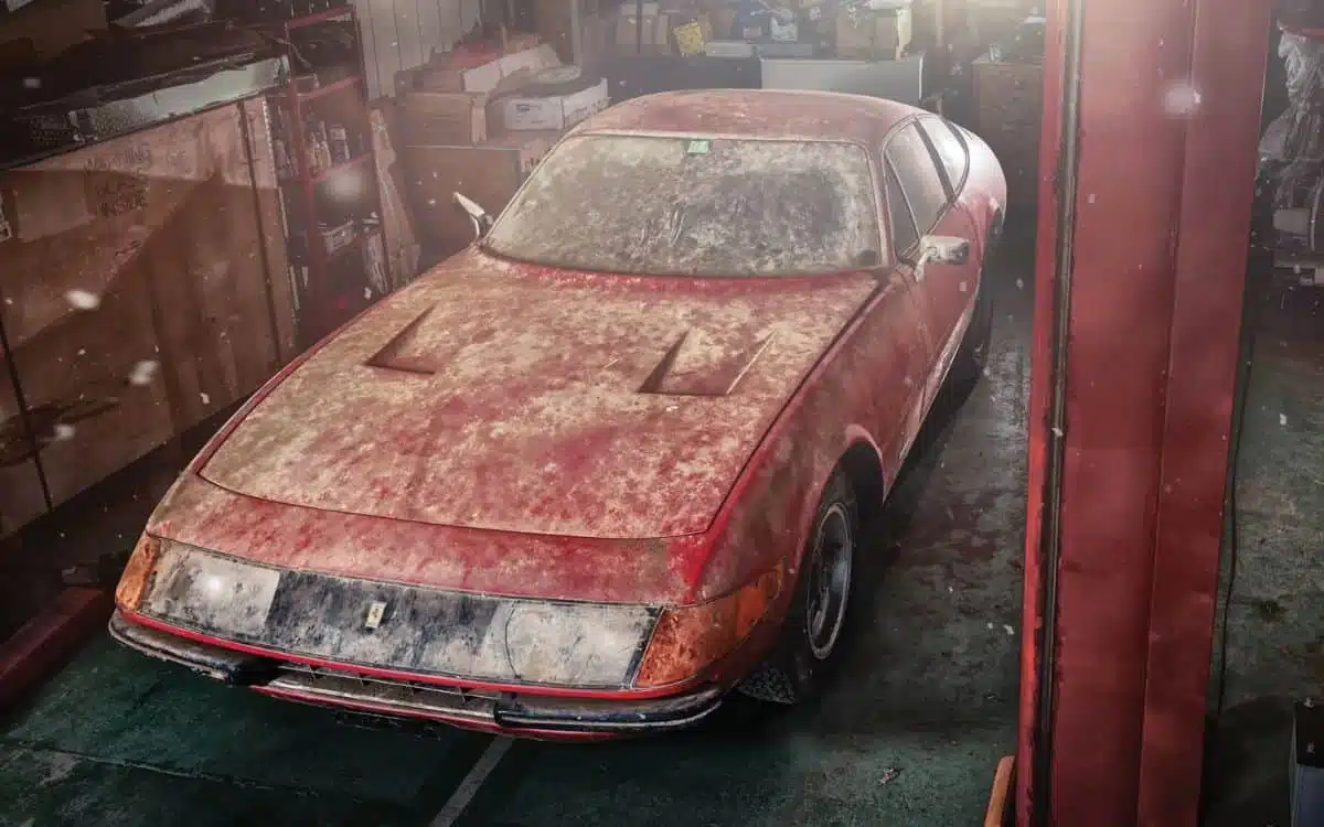 The Ferrari Daytona was left in a barn for decades.