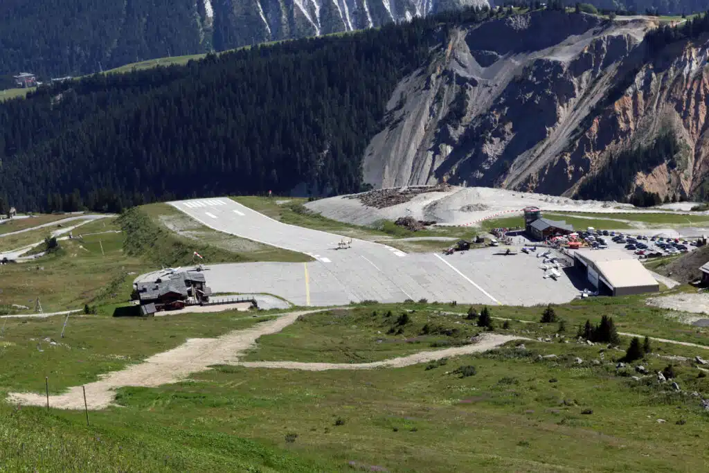 This guy landed his plane at one of the most dangerous airports in the world and it's even on the edge of a ski slope