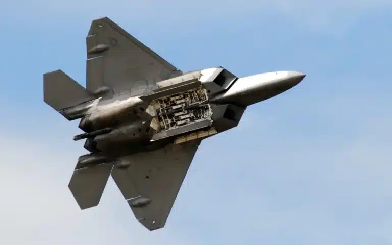 F-22 Raptor internal weapons bays
