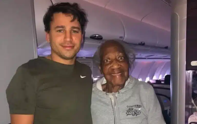 An 88-year-old retired nurse finally saw her dream come true when a stranger gave up his first-class seat on a Virgin Atlantic flight from New York to London