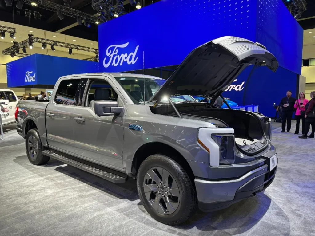 An owner in the US has been using both an electric Ford F-150 Lightning and a Toyota 4Runner SR5 in Michigan and the cost comparison leaves no doubt