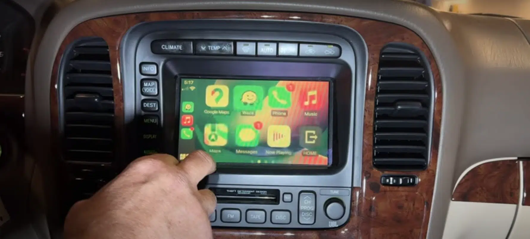 Old Toyota Land Cruiser can still run Apple CarPlay on its factory touchscreen