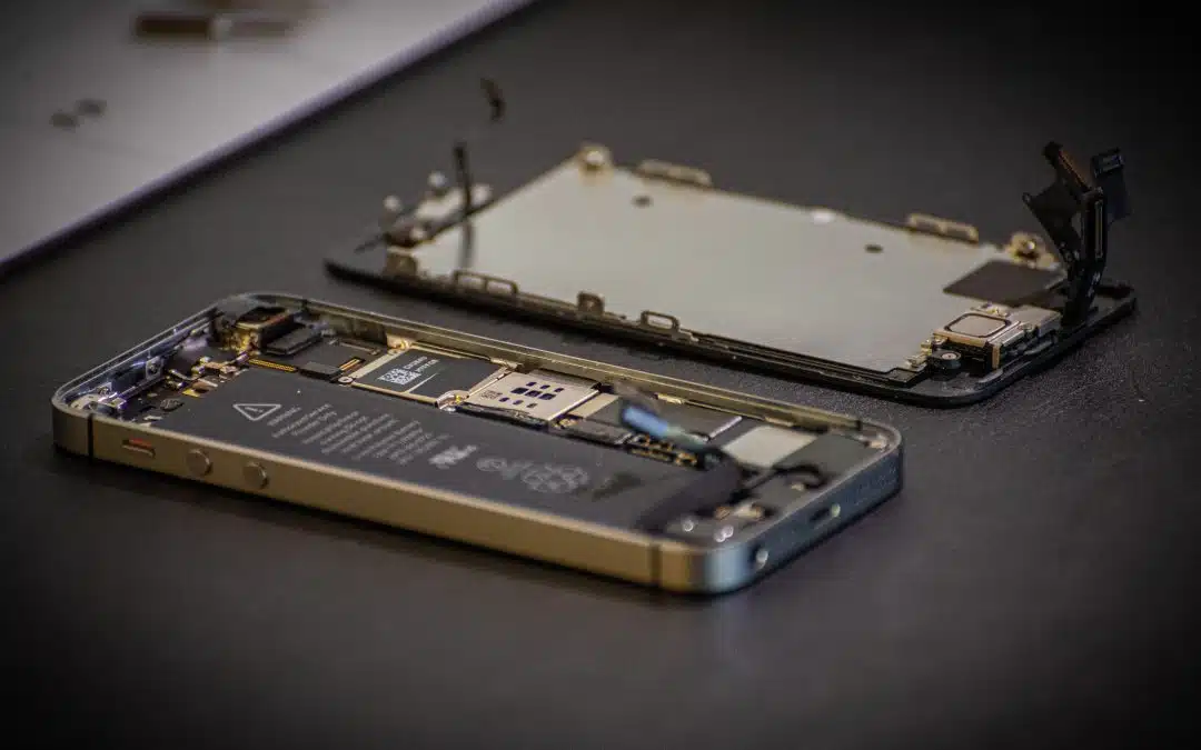 Apple is finally letting you repair your own devices