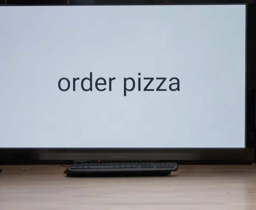 Arnav Kapur orders pizza with AI