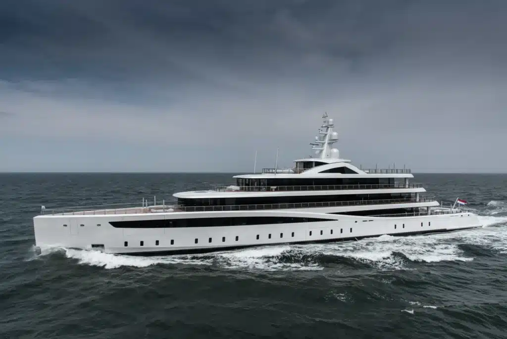 Luxury yacht Viva