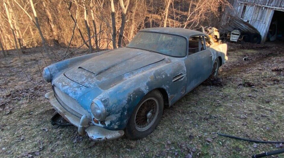 Aston Martin DB4 1962 found in a barn