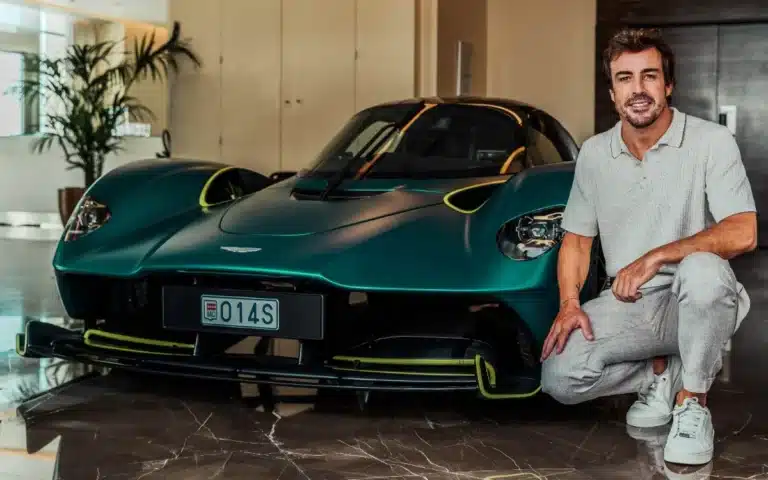 Aston Martin Valkyrie Fernando Alonso
