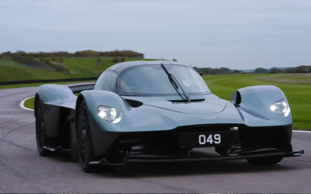 Chris Harris has showcased the bespoke 24-carat Aston Martin Valkyrie Anemos and taken a replica to the shops to see how people would react