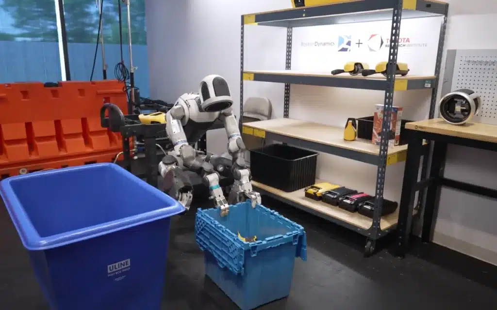 The Atlas Robot from Boston Dynamics achieves lifelike motion thanks to unified AI model