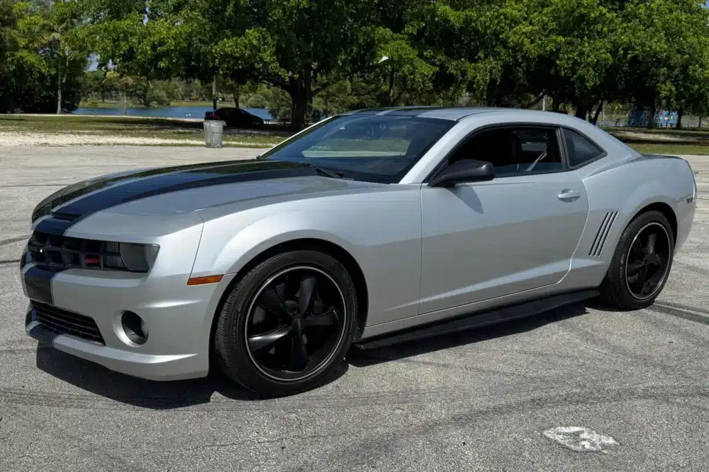 Man tries selling $30,000 2010 Chevrolet Camaro he bought new 15 years ago but it goes badly wrong