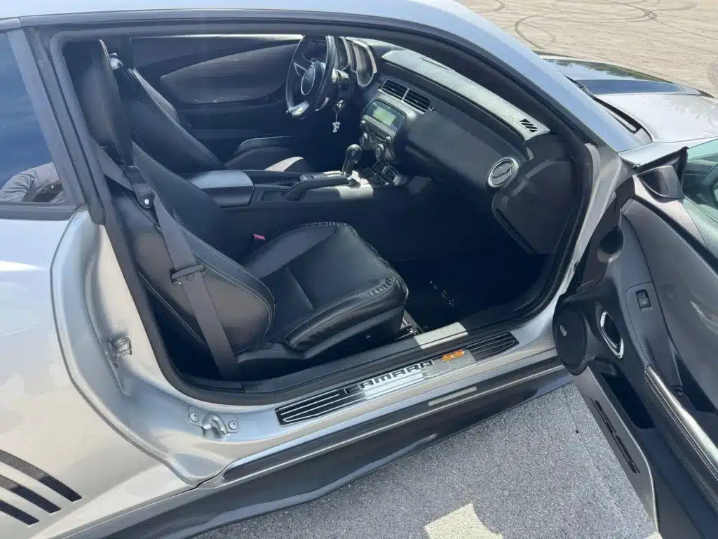 Man tries selling $30,000 2010 Chevrolet Camaro he bought new 15 years ago but it goes badly wrong