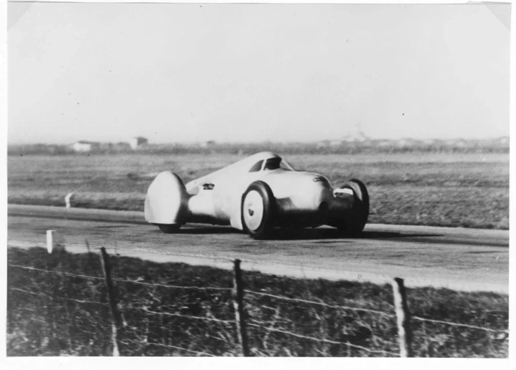 Audi just unveiled an incredible car inspired by a 1935 model from Auto Union, the brand merger that eventually became Audi