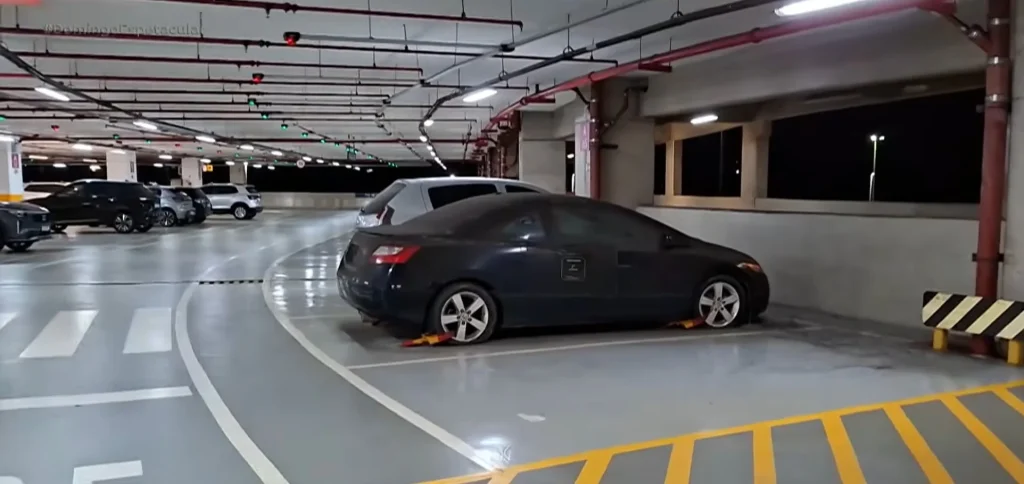 Authorities in Rio de Janeiro, Brazil discovered a rare Honda Civic abandoned in the parking garage of the airport's Terminal 2