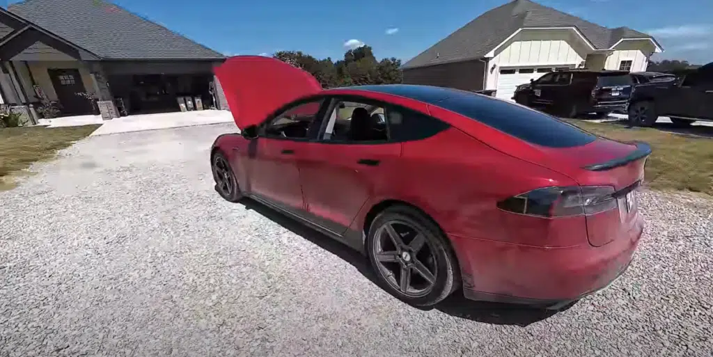 Man from Oklahoma says his cheap Tesla Model S broke so bad you won't believe the cost to repair it