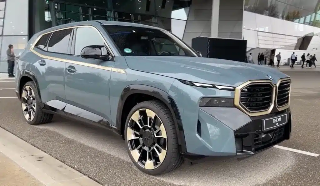 BMW XM