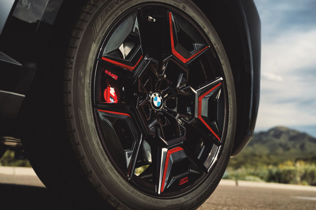 BMW XM Label Red, wheel