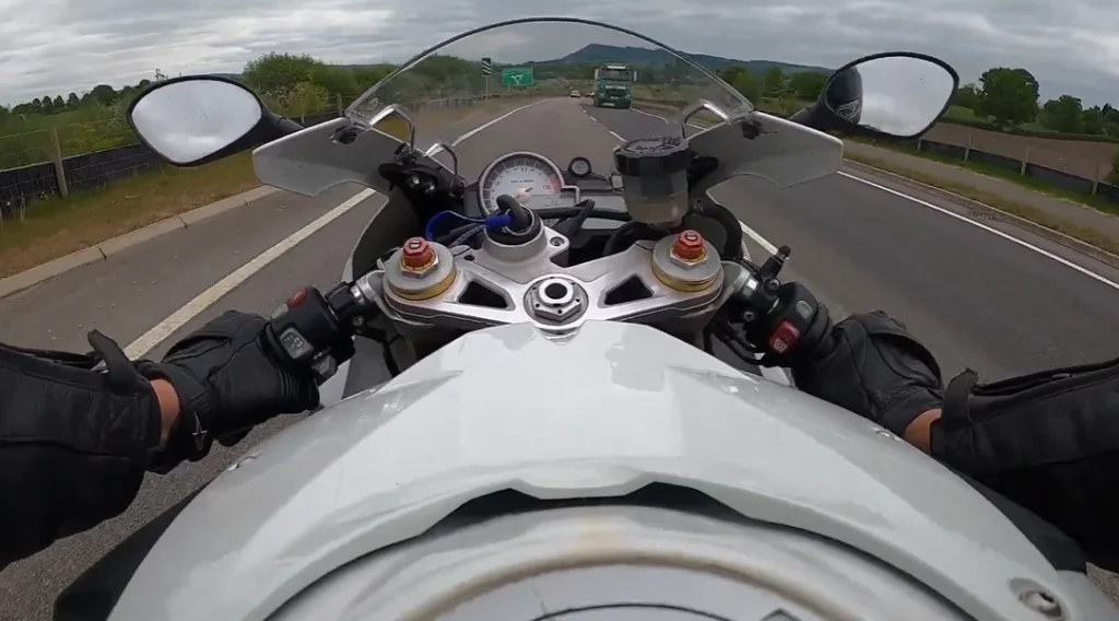 Cutaway BMW S1000RR gives rare look at what an engine actually looks like when it hits 14,000 RPM