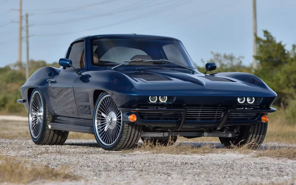 The 1963 Stingray's Original Designer Finally Built His Dream Car with Modern Tech