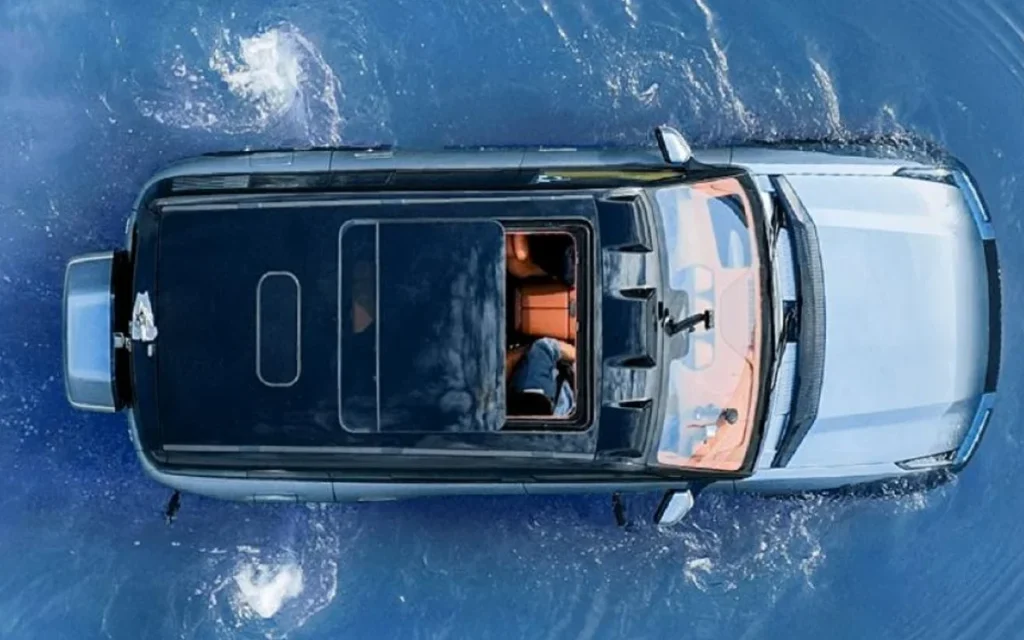 The new BYD Yangwang U8L SUV can transform into a fully-functioning emergency boat that can drive in water for 30 minutes