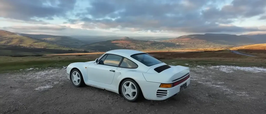Back in the 1980s, Bill Gates spent a fortune to buy a Porsche 959, but unfortunately for him, this supercar ended up costing him an extra $130,000 due to an annoying bureaucratic hurdle