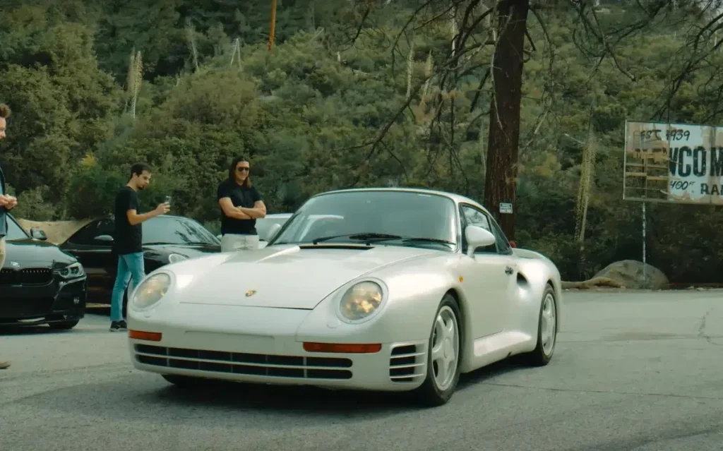 Back in the 1980s, Bill Gates spent a fortune to buy a Porsche 959, but unfortunately for him, this supercar ended up costing him an extra $130,000 due to an annoying bureaucratic hurdle