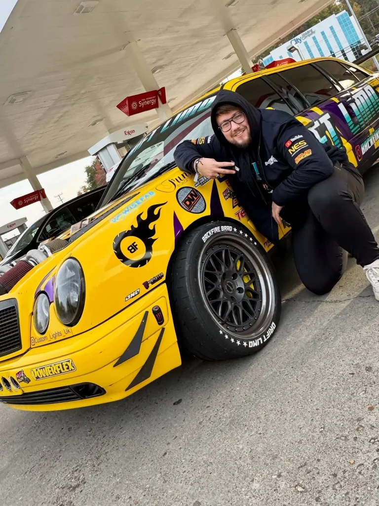 This pimped out 1000-hp Mercedes-Benz limo has absolutely massive turbos that are bigger than your face