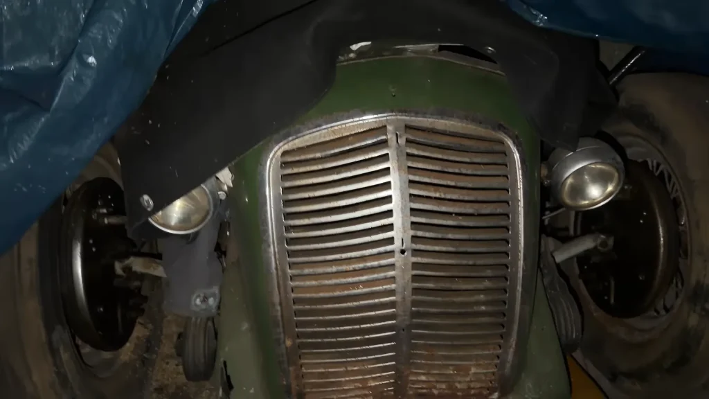 Man explores abandoned property and uncovers a rare car worth over $1M hiding in a barn