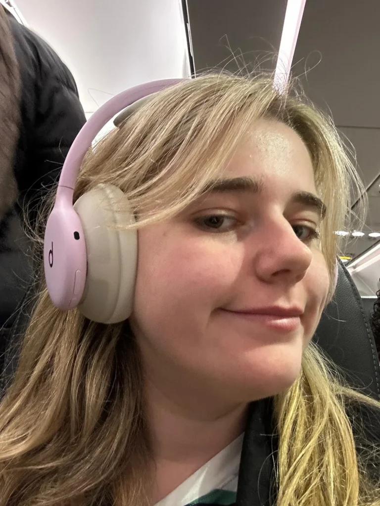 I compared the newest Beats 360 headphones with a $40 budget pair to see if they're worth the investment