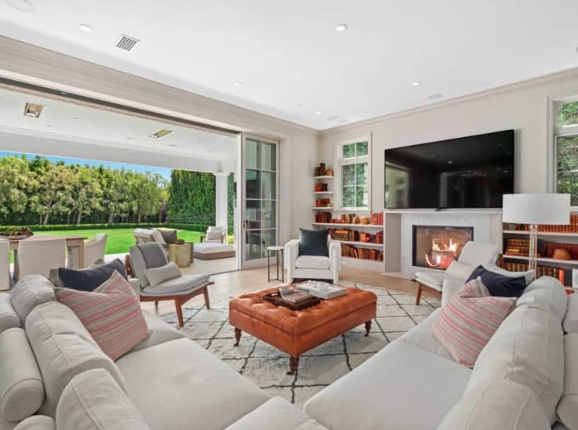 Living room of Ben Affleck's California house