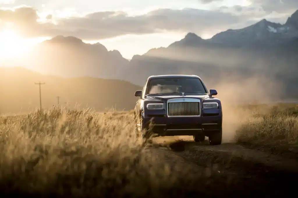 Bentley-Bentayga-vs-Rolls-Royce-Cullinan-performance