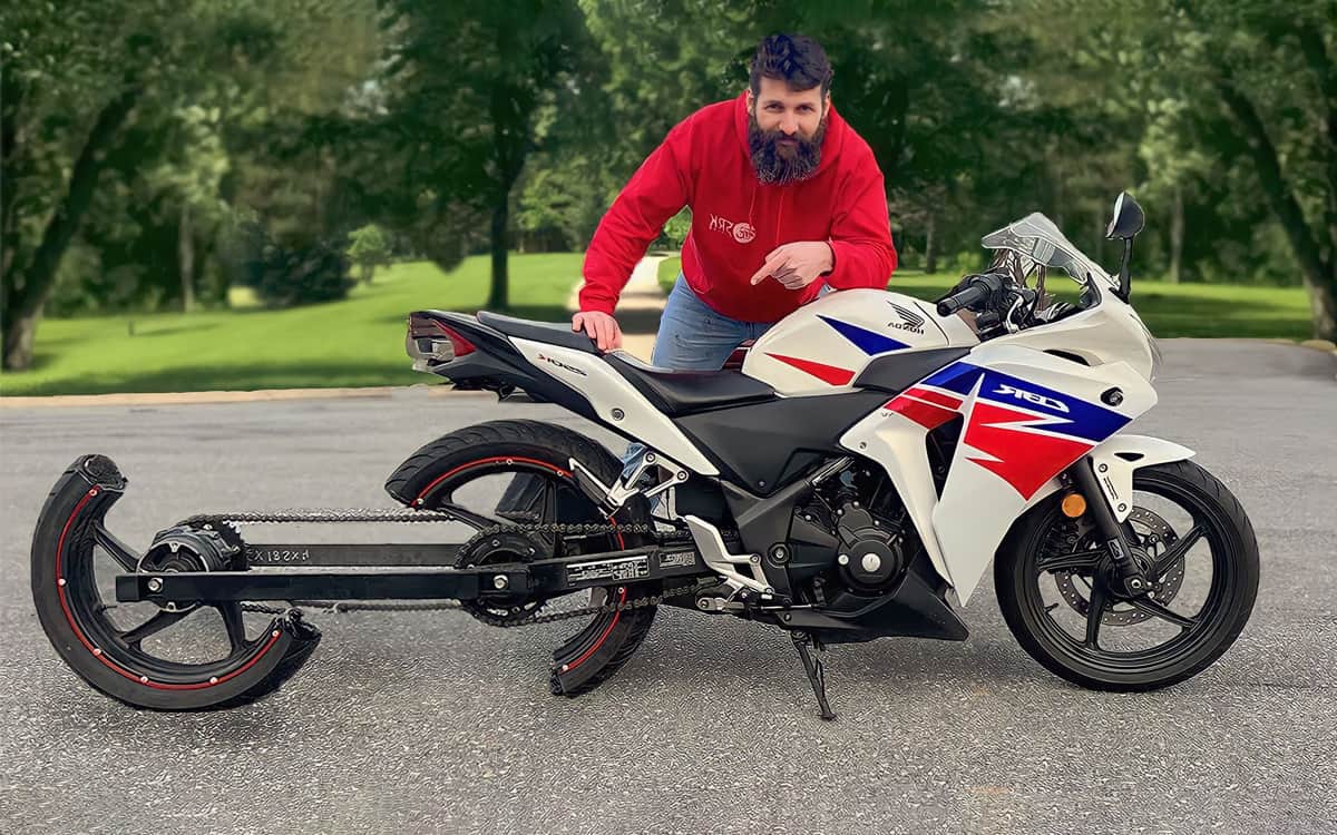 Split-wheel motorcycle