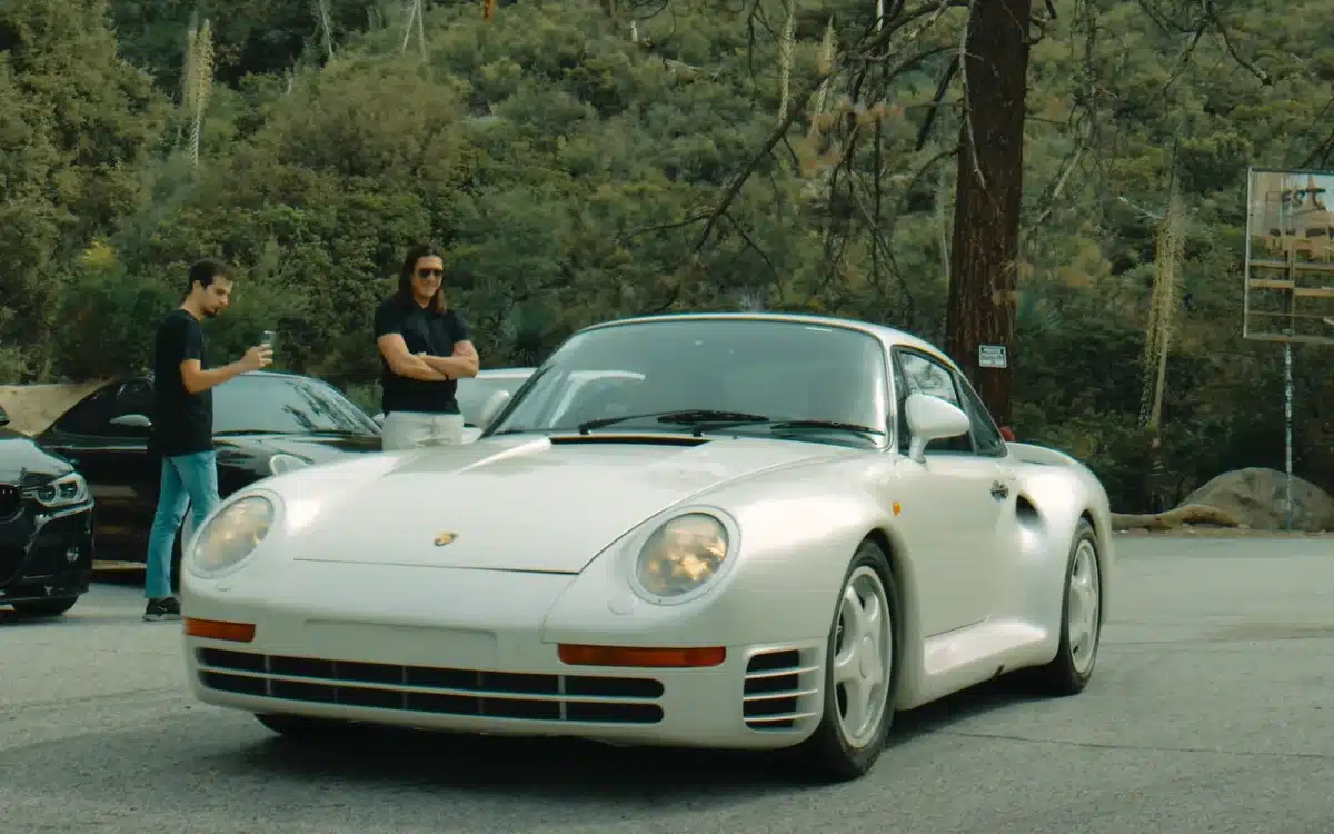 Bill Gates paid $28 fine every day for 13 years to get his hands on a Porsche 959