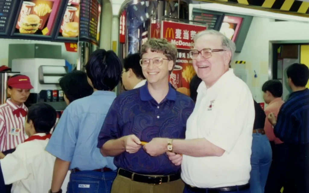 Bill Gates once made waves when he commissioned a hydrogen-powered superyacht, the Breakthrough