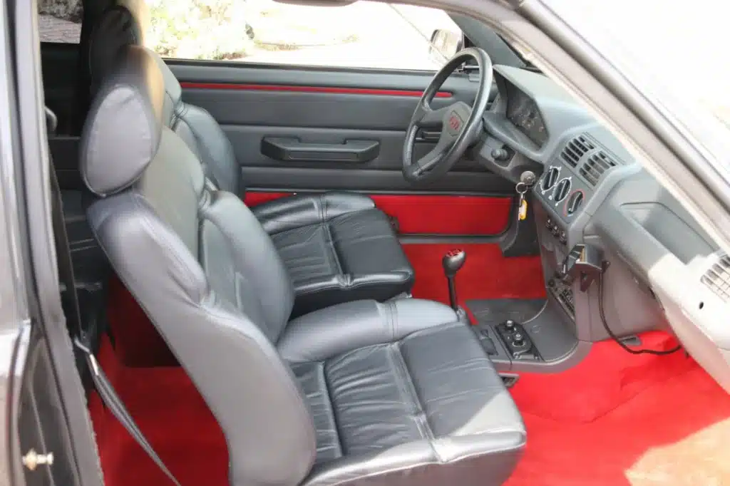 Peugeot 205 GTI interior