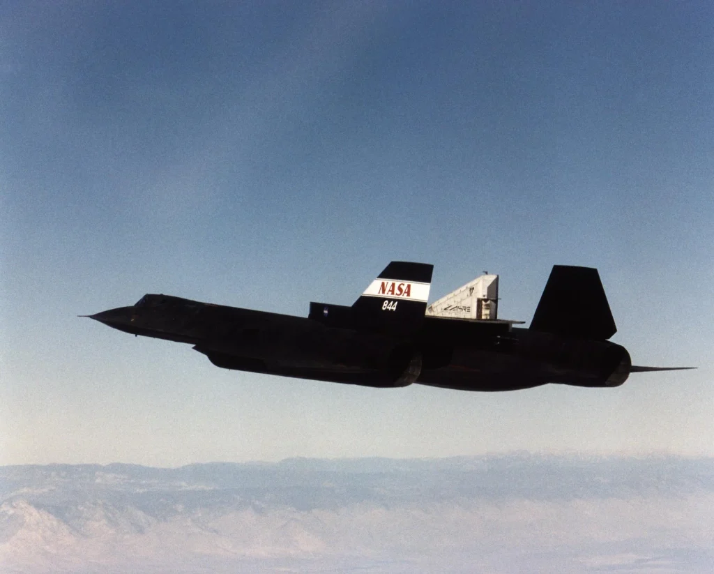 Rare SR-71 rudder listed on eBay for $1,000,000 appears in US man’s front yard, encased in hundreds of pounds of cement