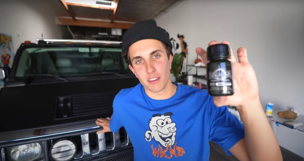 California man painted his Jeep with the blackest paint in the world and it basically disappeared