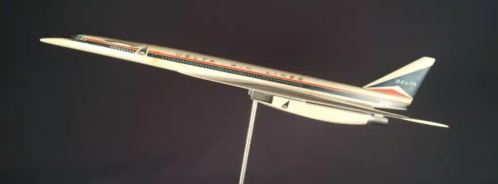 Supersonic jet Boeing 2707