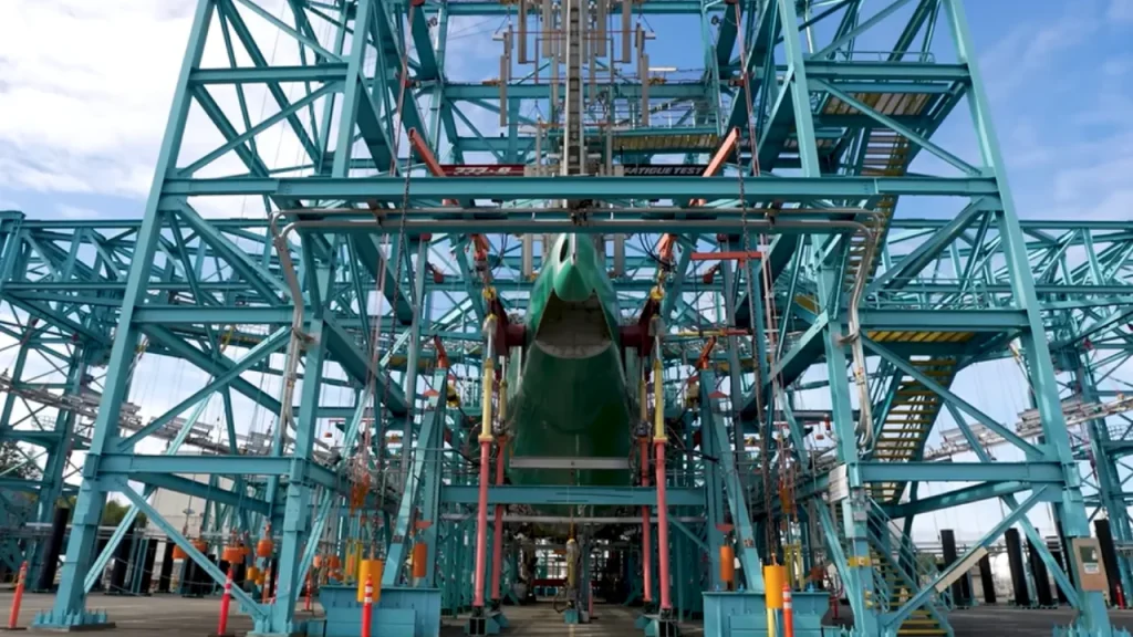 This Boeing 777X is going through a fatigue test of 120,000 simulated flights and this is why it's so important