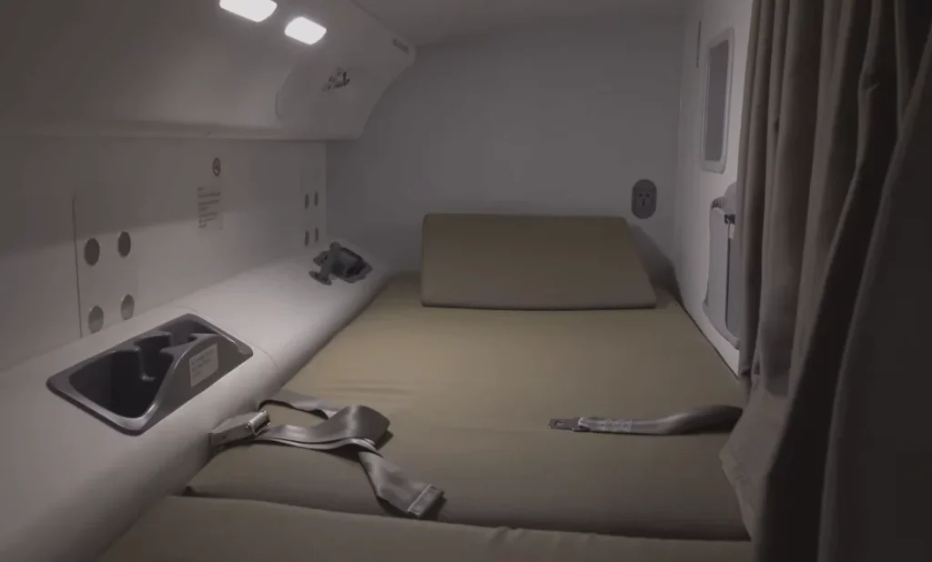 Rare look at a pilot sleeping area on a Boeing 787 Dreamliner