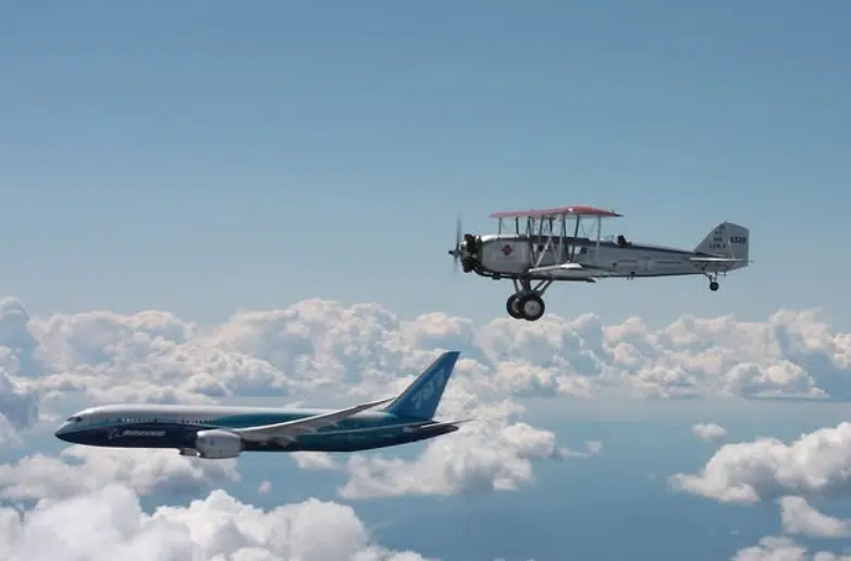 Boeing 787 flew in formation with its oldest ancestor and it was spectacular to see