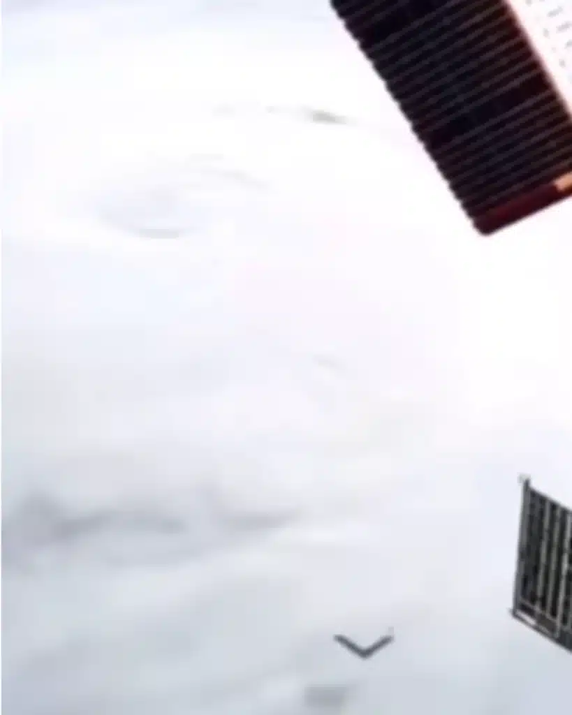 Boomerang-shaped UFO spotted on ISS livestream